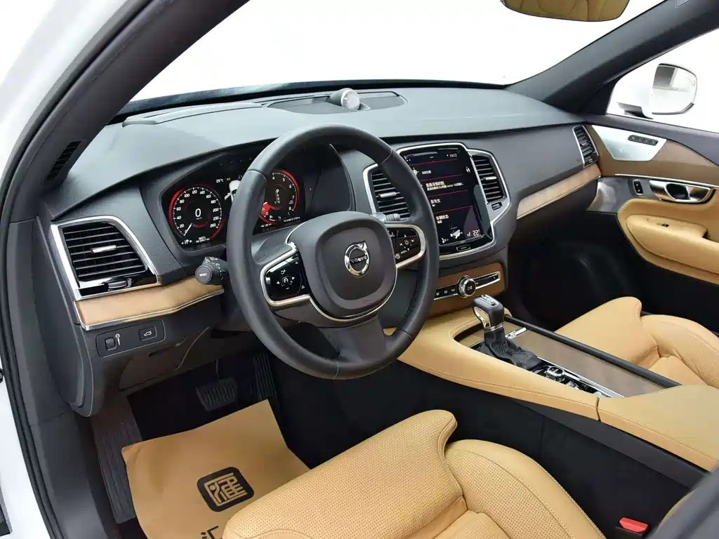 Volvo XC90 — миниатюра 5