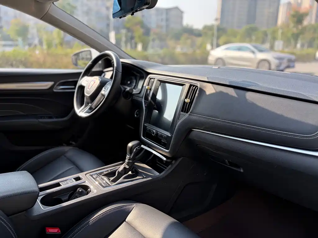 Roewe i6 Classic — миниатюра 21