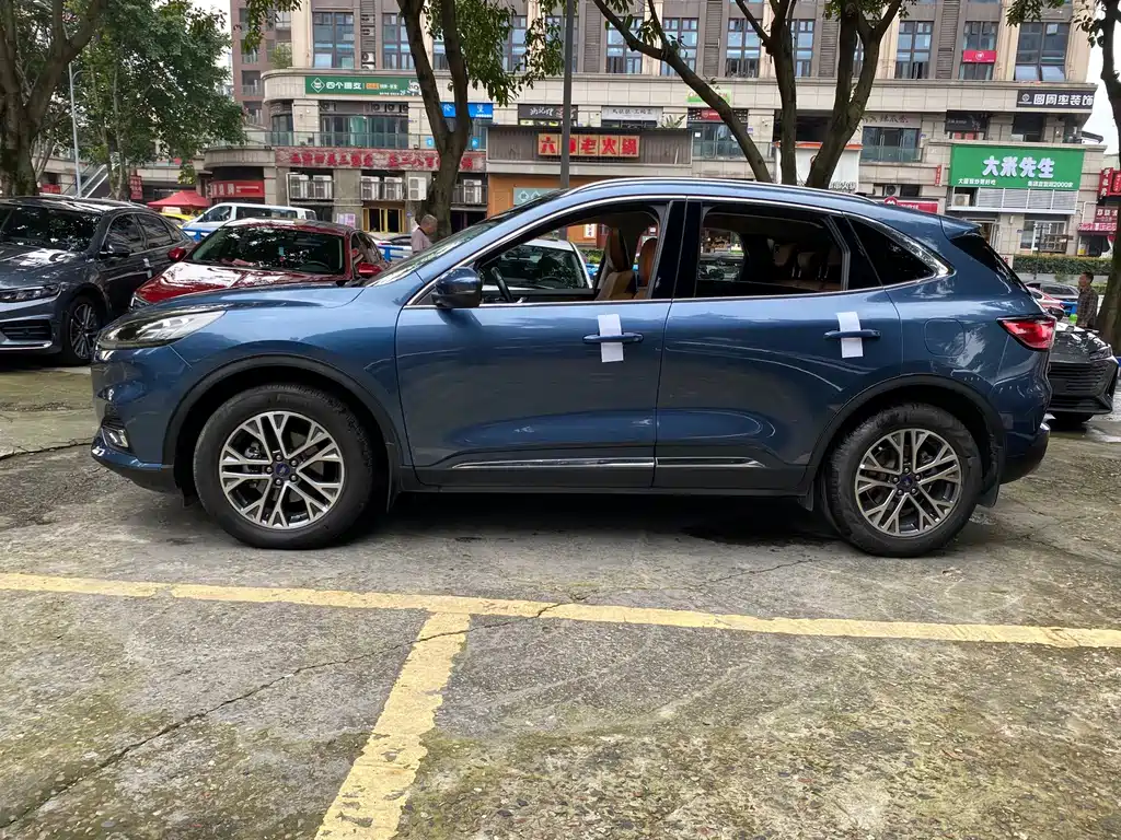 Ford Escape — миниатюра 4