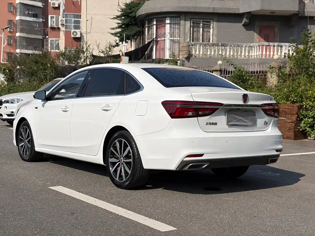 Roewe i6 Classic — миниатюра 9