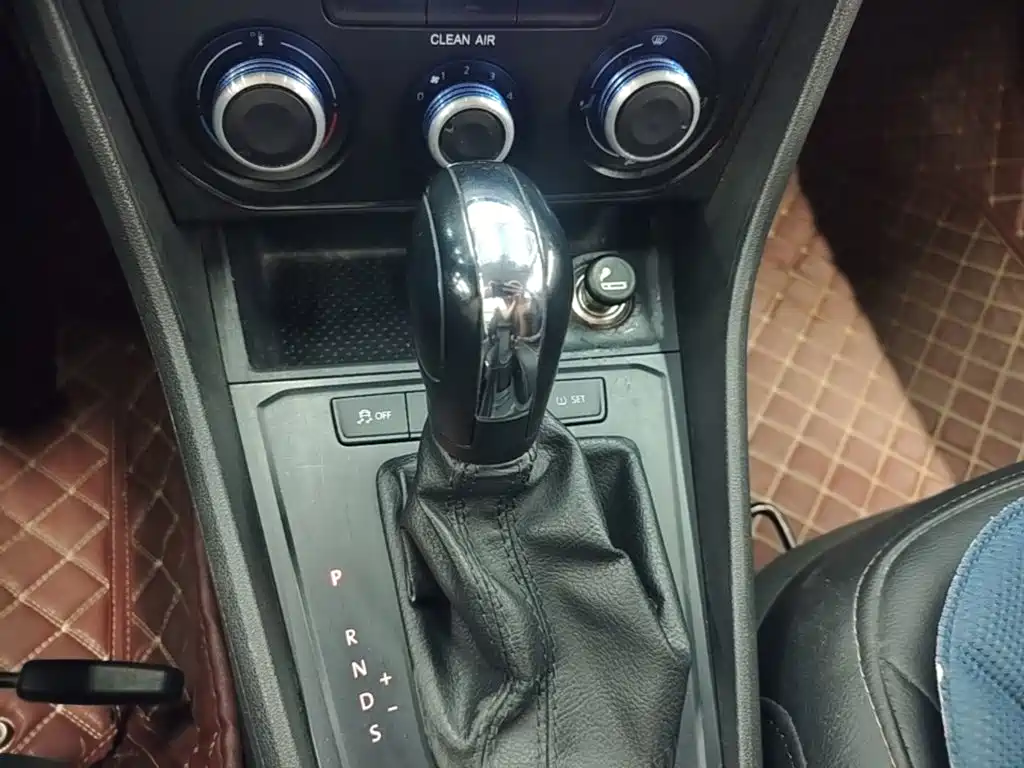 Volkswagen Lavida — миниатюра 14