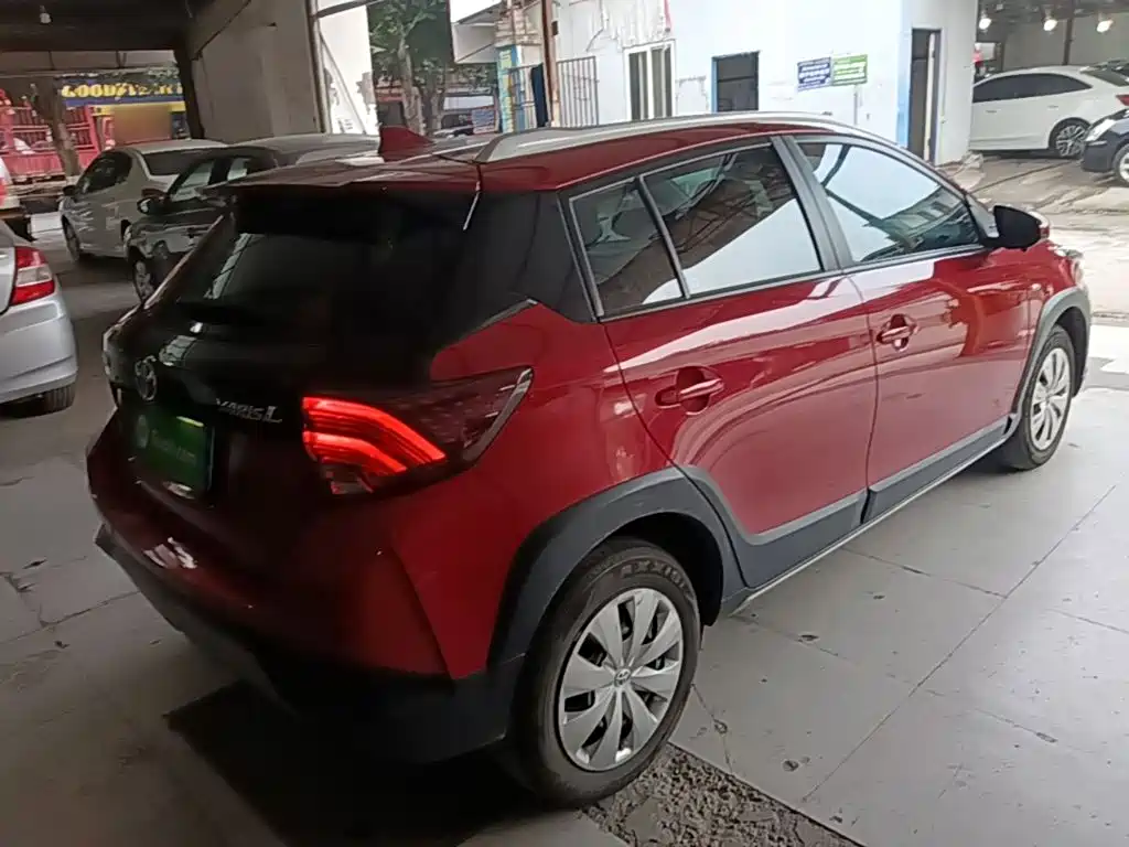Toyota Yaris L — миниатюра 7
