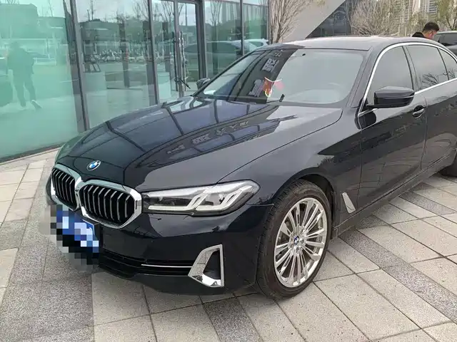 BMW 5 SERIES 2023