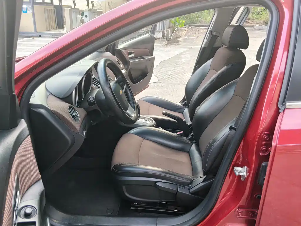 Chevrolet Cruze — миниатюра 10