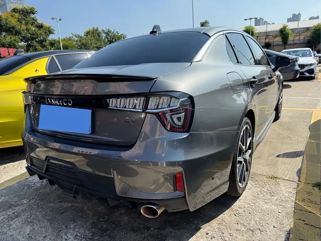 Lynk & Co 03 — миниатюра 11