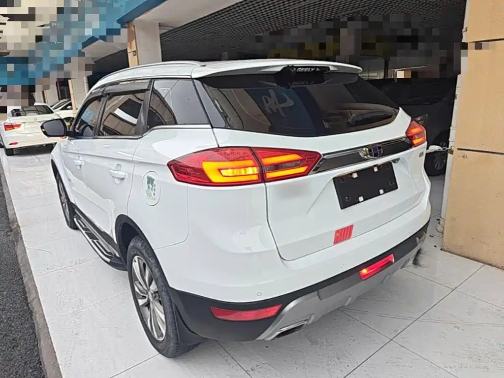 Geely Boyue — миниатюра 5
