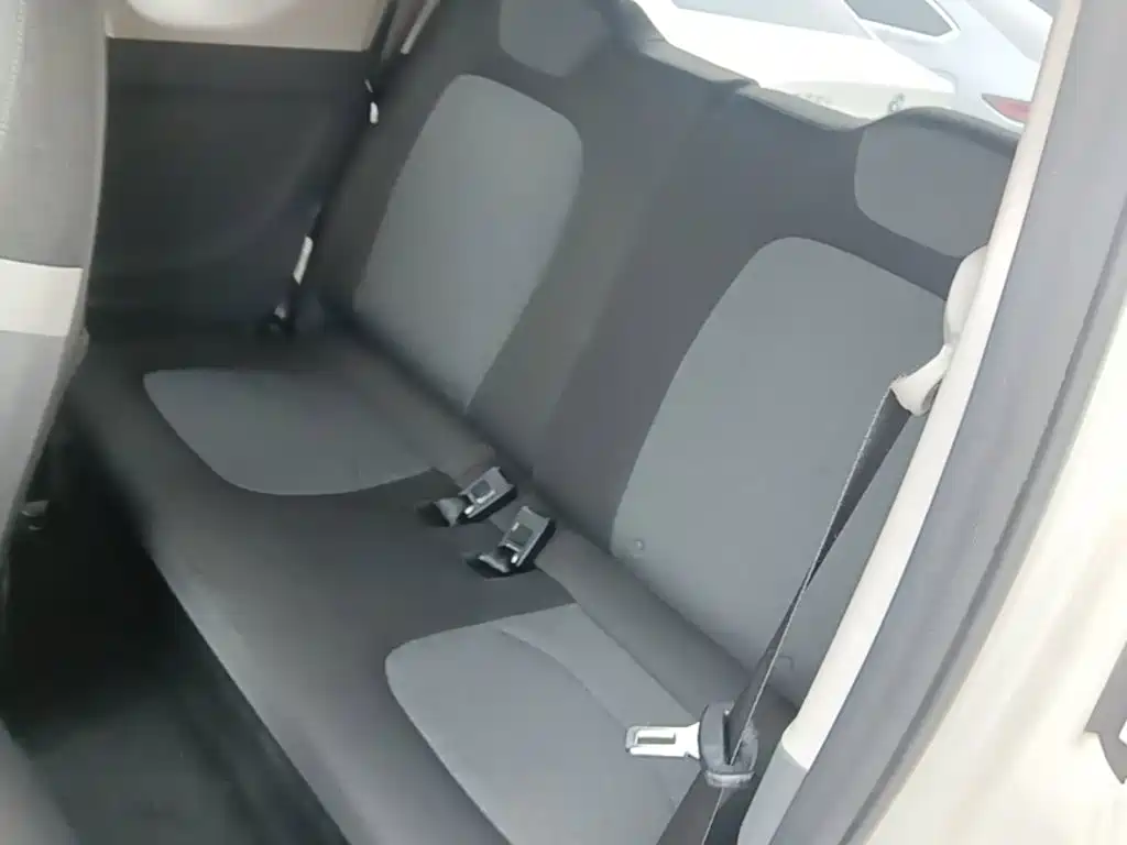 Wuling MINIEV — миниатюра 17