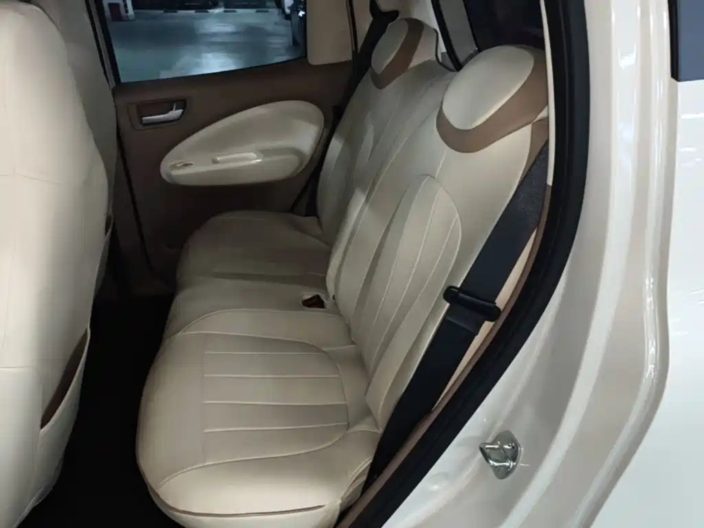 Wuling MINIEV — миниатюра 17