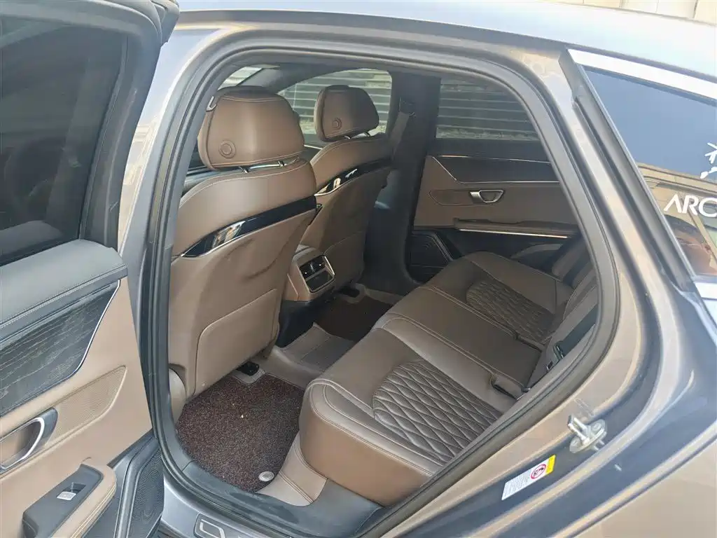 BYD Han — миниатюра 7