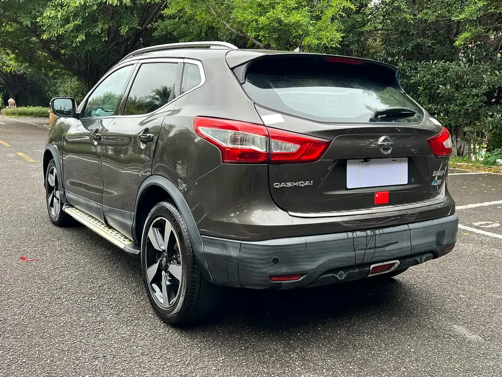 Nissan Qashqai — миниатюра 7