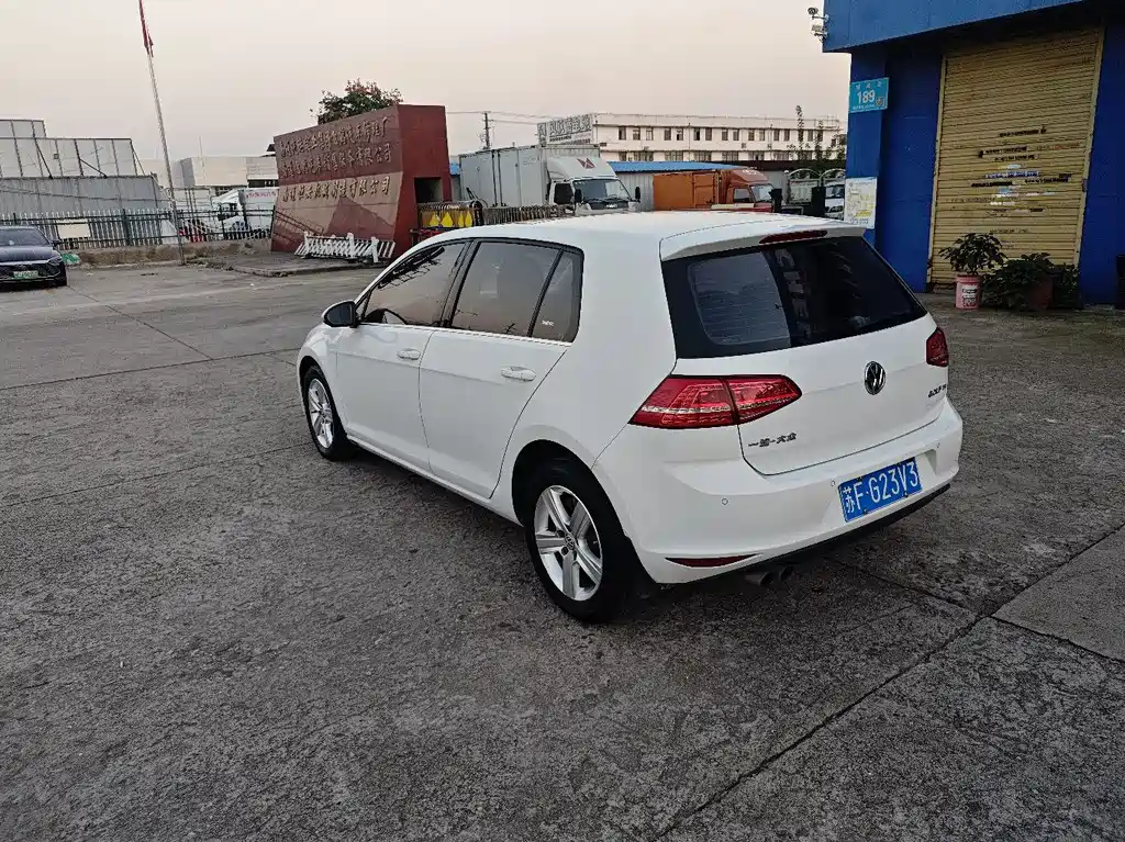 Volkswagen Golf — миниатюра 7
