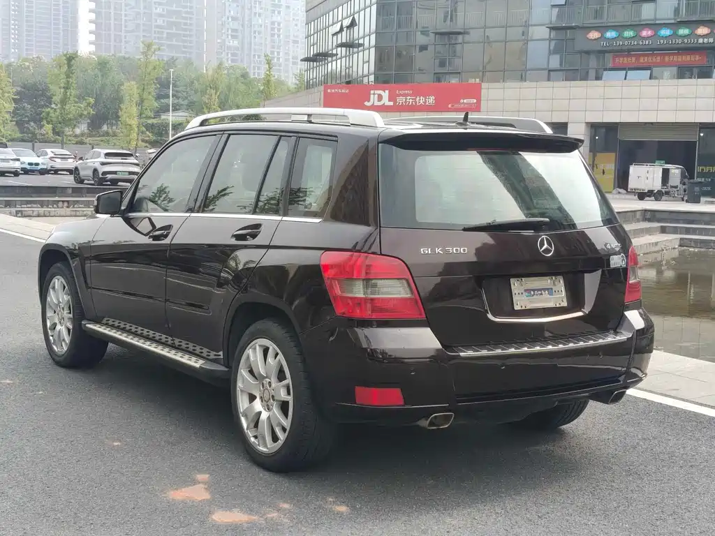 Mercedes-Benz GLK-Class (Import) — миниатюра 9