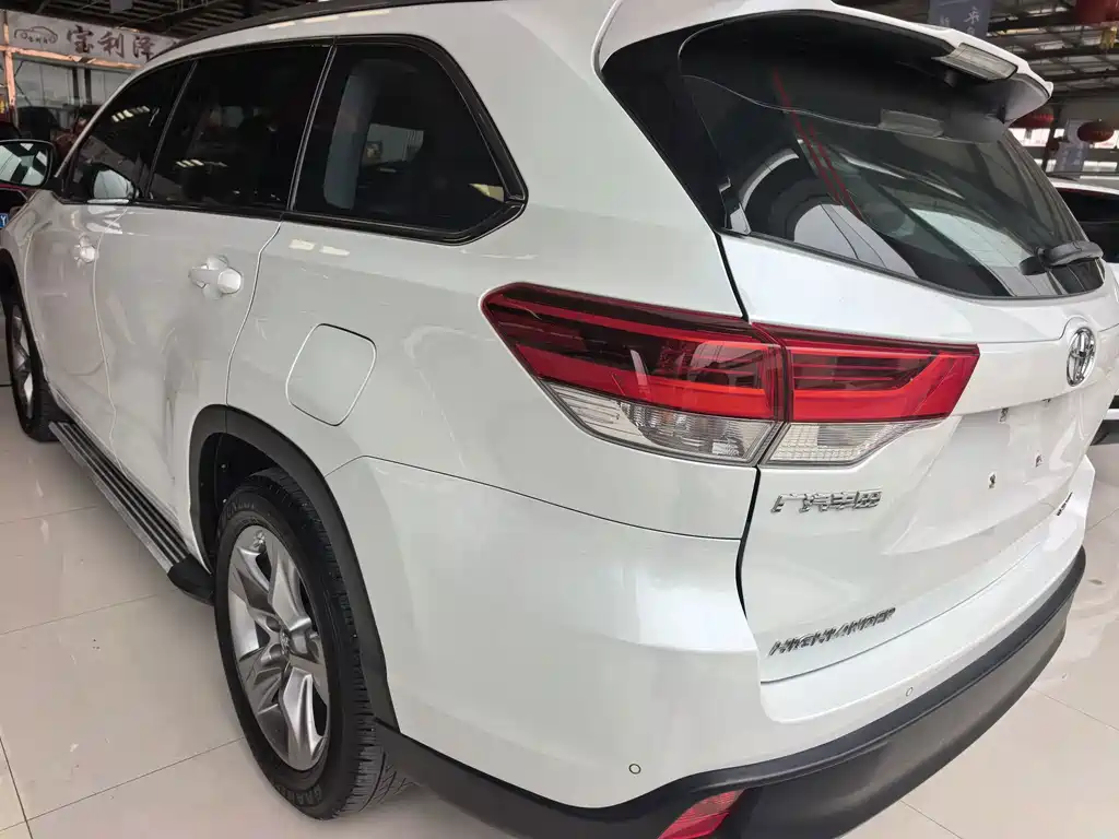 Toyota Highlander — миниатюра 6