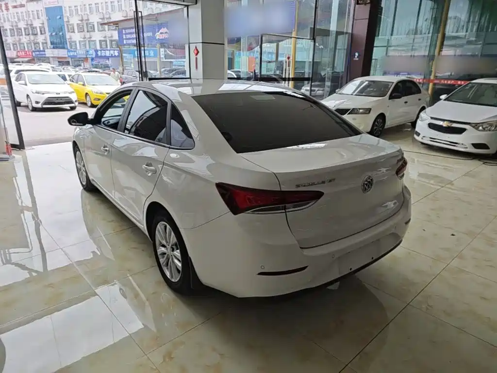 Buick Excelle — миниатюра 5