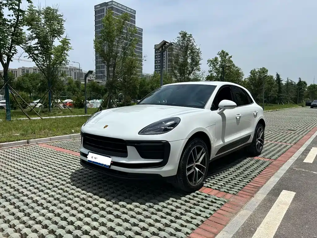 Купить Porsche Macan