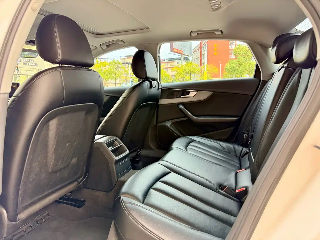 Audi A4L — миниатюра 7