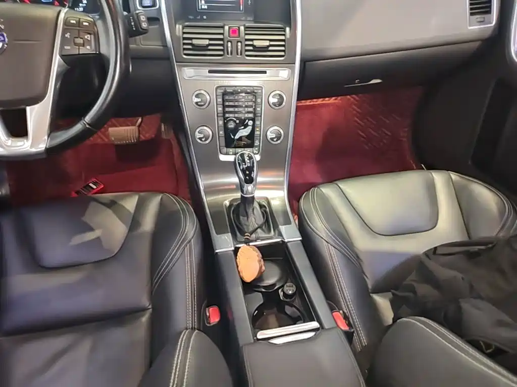 Volvo XC60 — миниатюра 14