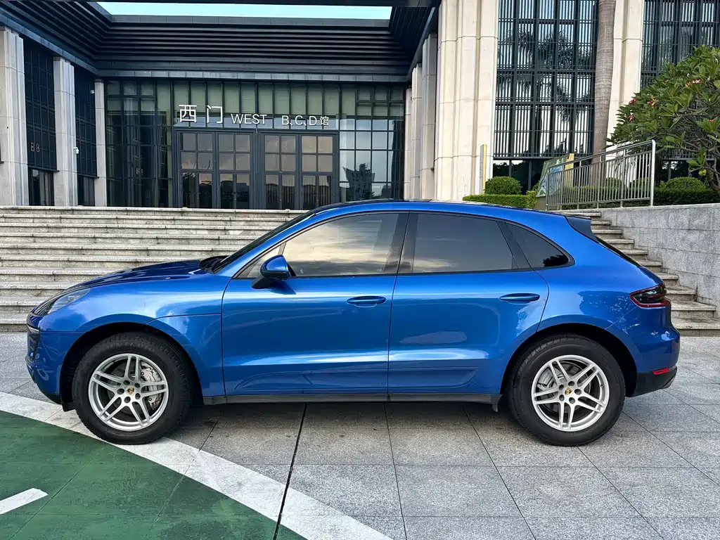 Porsche Macan — миниатюра 27