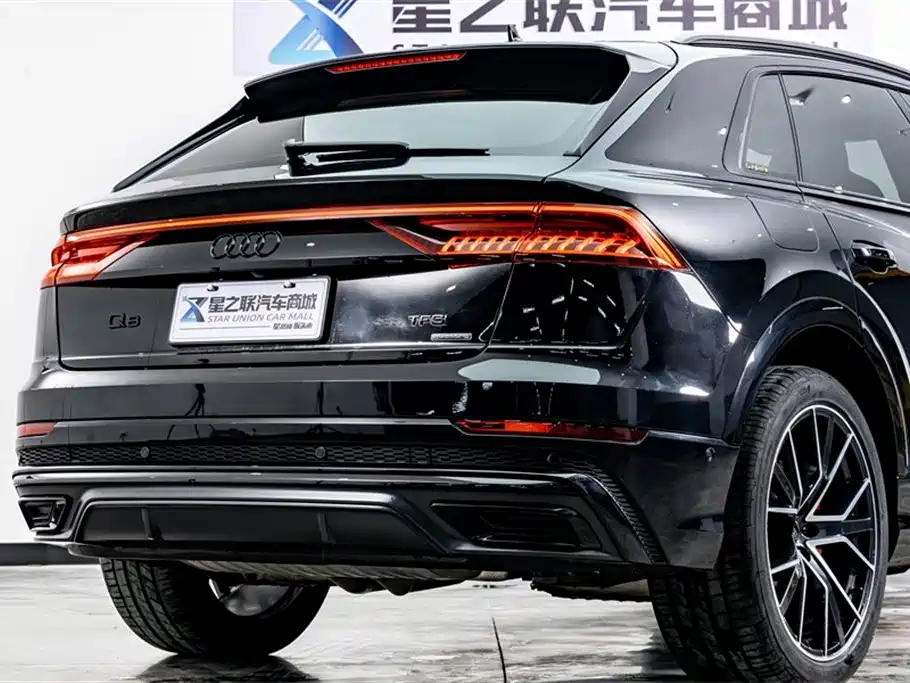 Audi Q8 2022 55 TFSI Premium