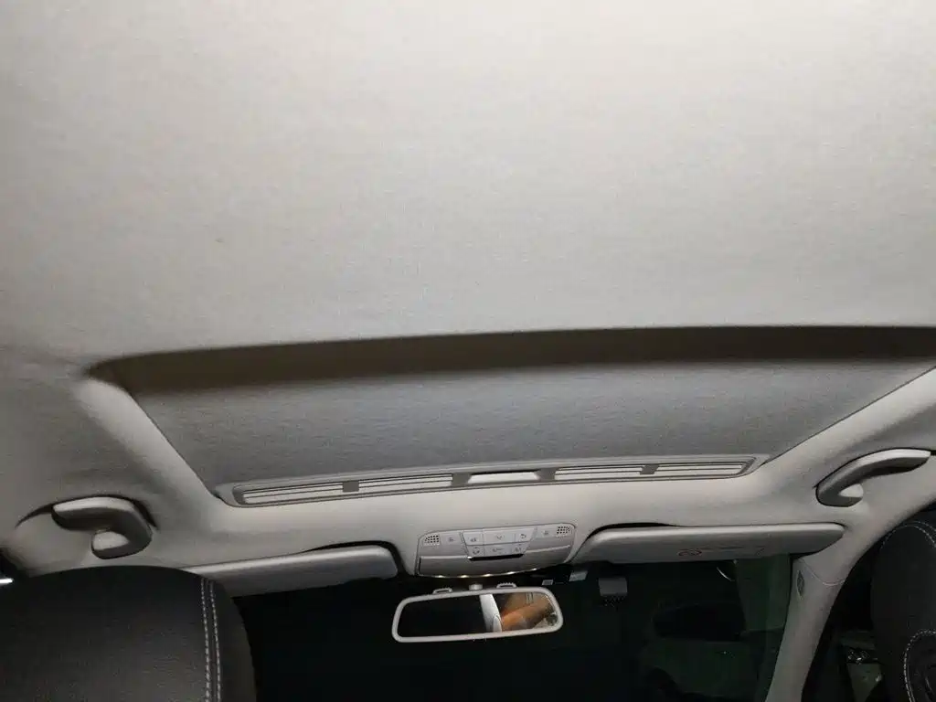 Mercedes-Benz C-Class — миниатюра 9