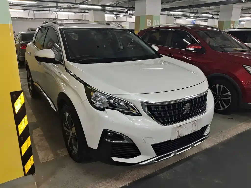 PEUGEOT 4008
