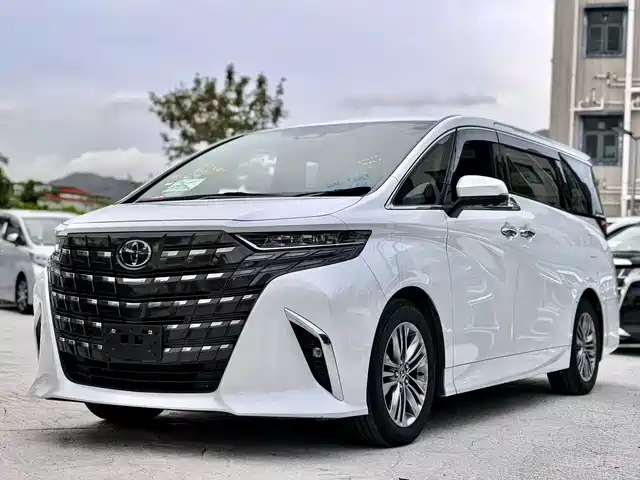 TOYOTA ELFA 2026