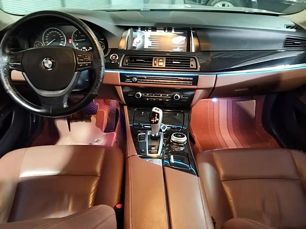 BMW 5 Series — миниатюра 9