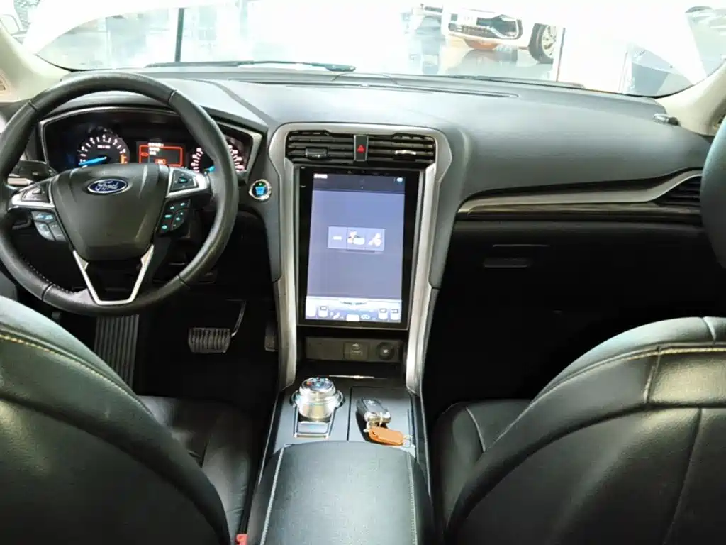 Ford Mondeo — миниатюра 6