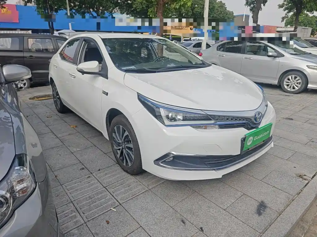 Toyota Corolla Hybrid — миниатюра 4