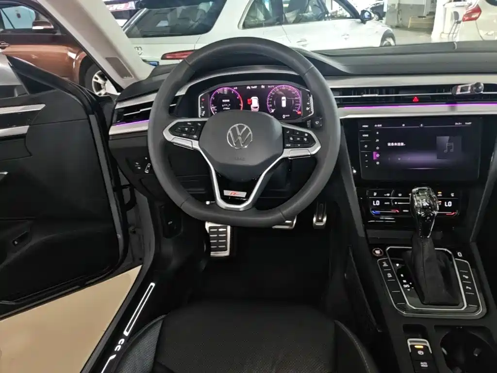 Volkswagen CC — миниатюра 11