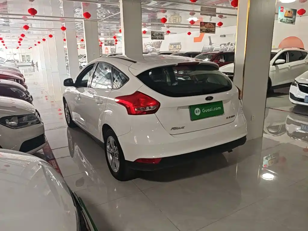 Ford Focus — миниатюра 5