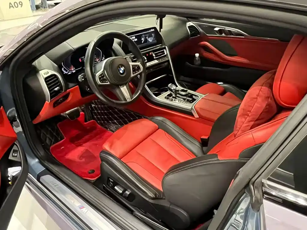 BMW 8 Series — миниатюра 2