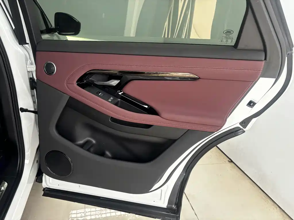 Land Rover Evoque — миниатюра 24