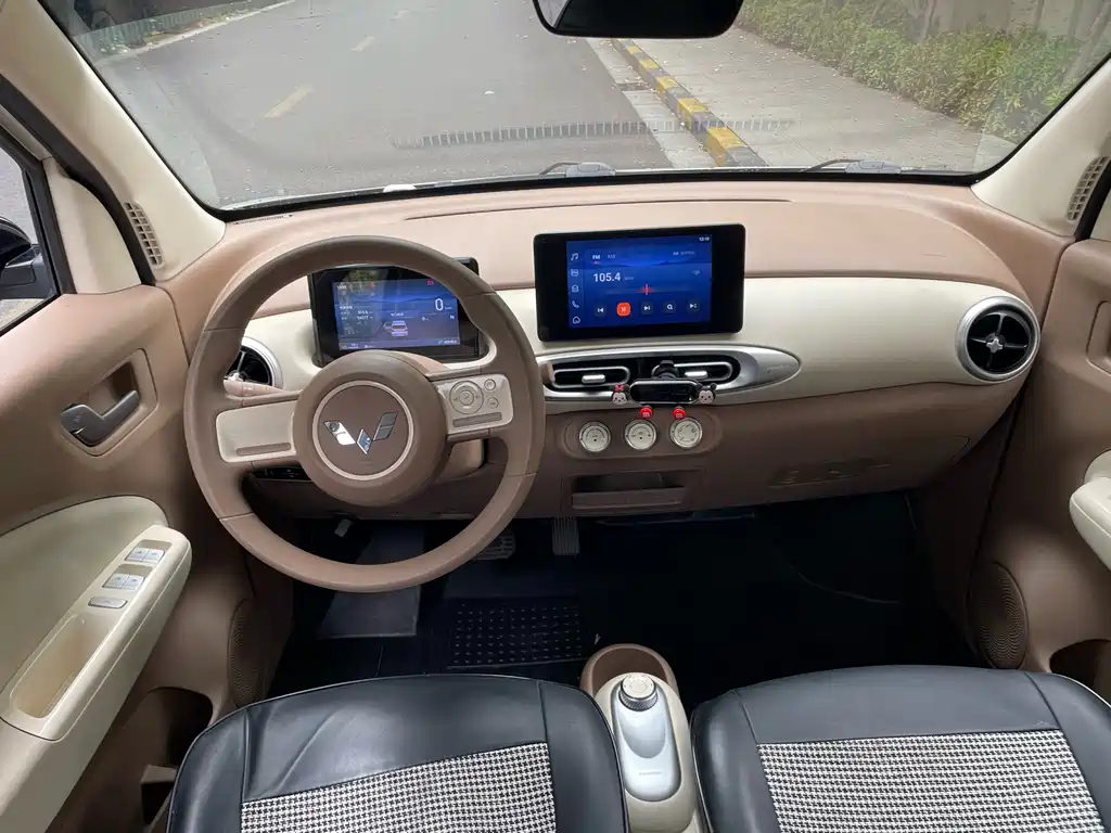 Wuling MINIEV — миниатюра 7