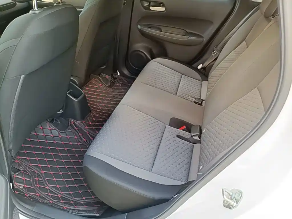 Honda Fit — миниатюра 17