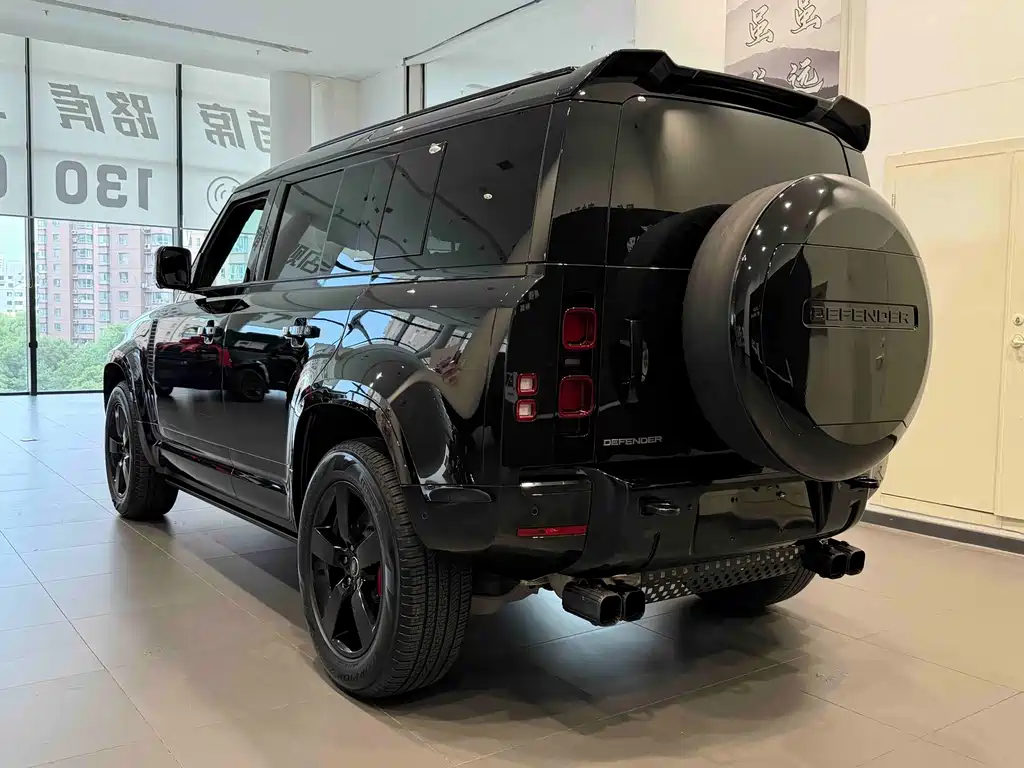 Land Rover Defender — миниатюра 23