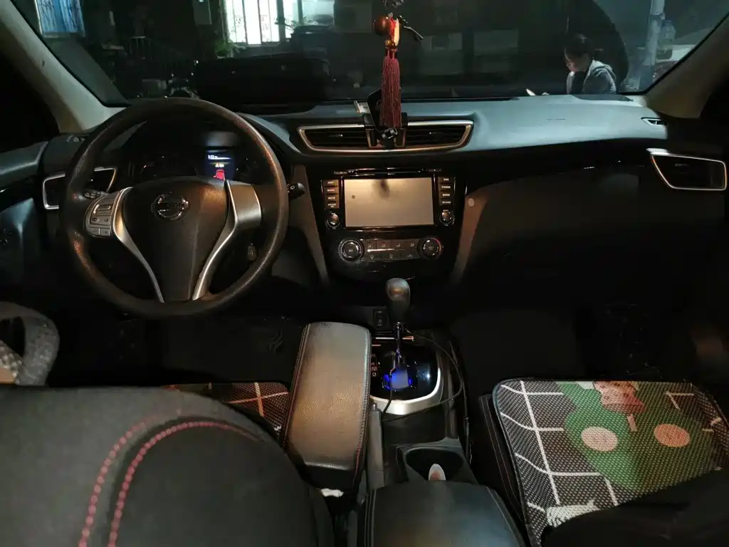 Nissan Qashqai — миниатюра 10
