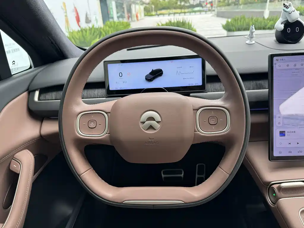 NIO ES8 — миниатюра 16