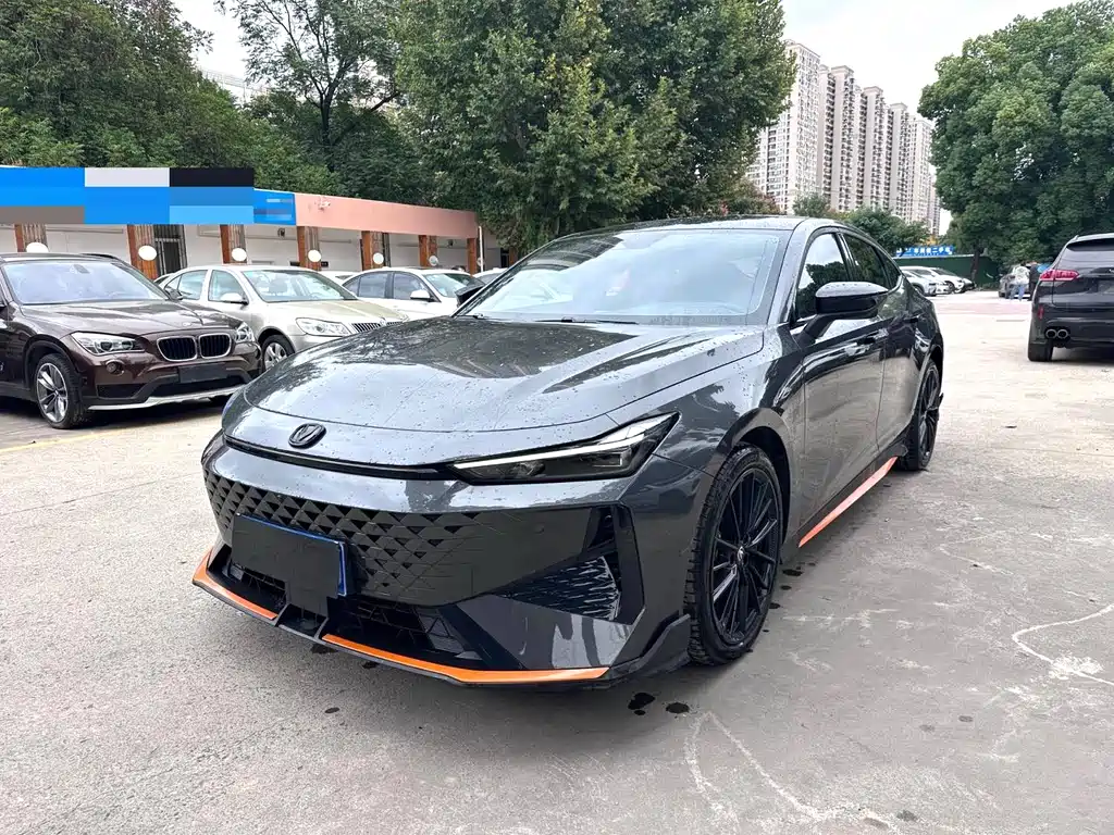 Changan UNI-V 2024