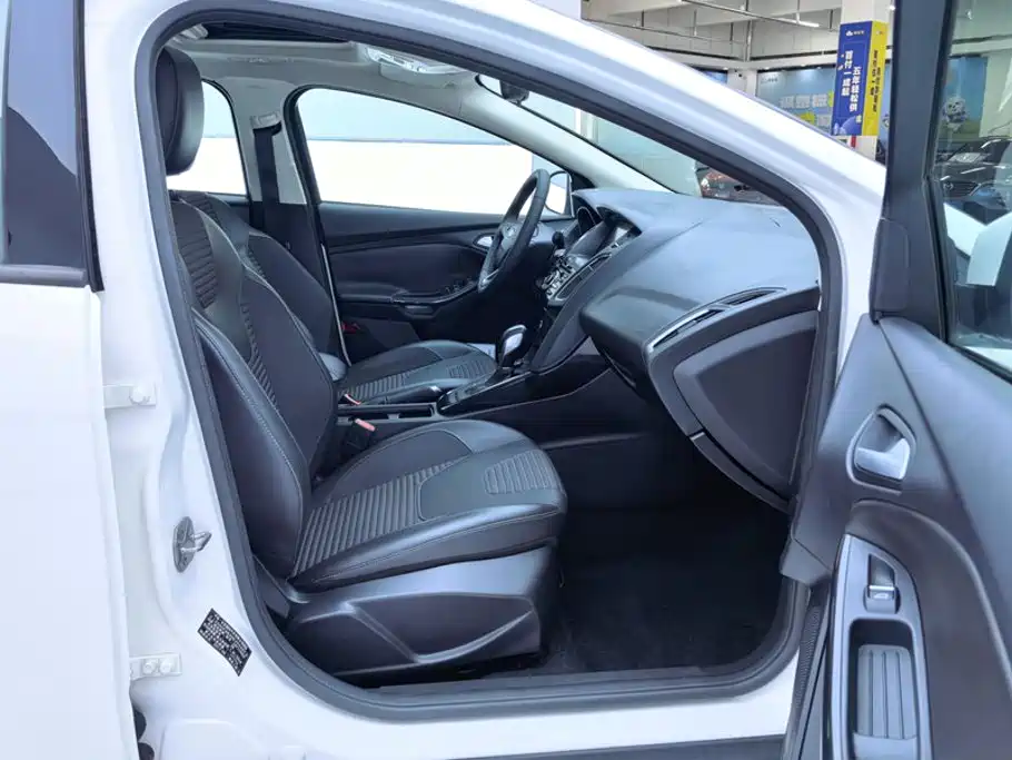Ford Focus — миниатюра 8