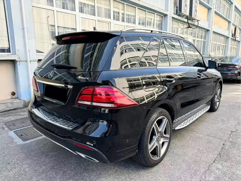 Mercedes-Benz GLE (Import) — миниатюра 8
