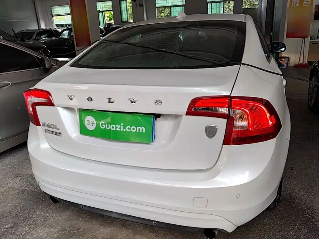 Volvo S60 — миниатюра 6