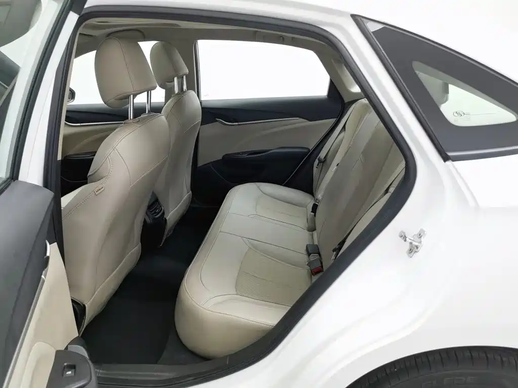 Buick Excelle — миниатюра 15