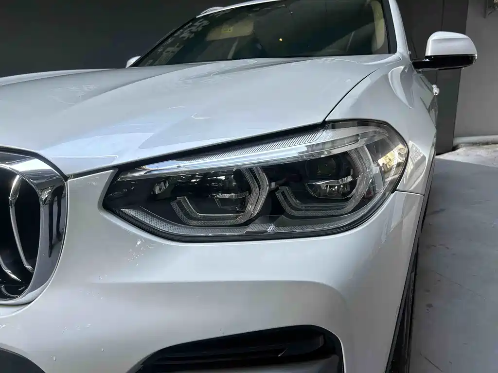 BMW X3 — миниатюра 2