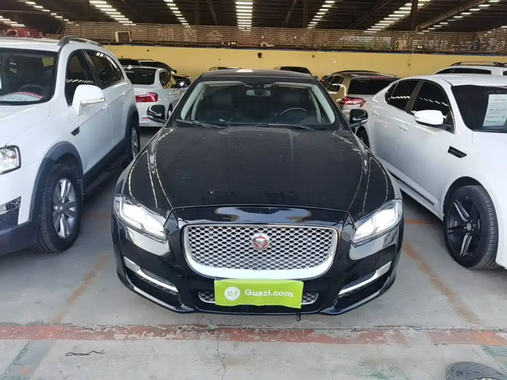 Jaguar XJ — миниатюра 3