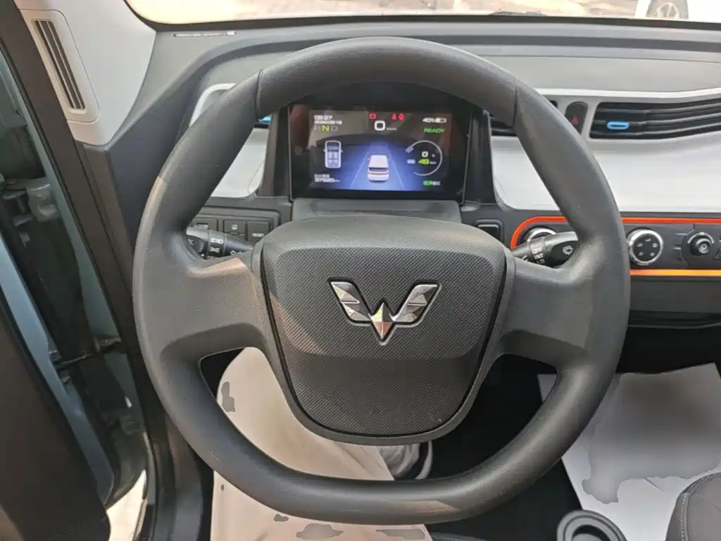 Wuling MINIEV — миниатюра 11