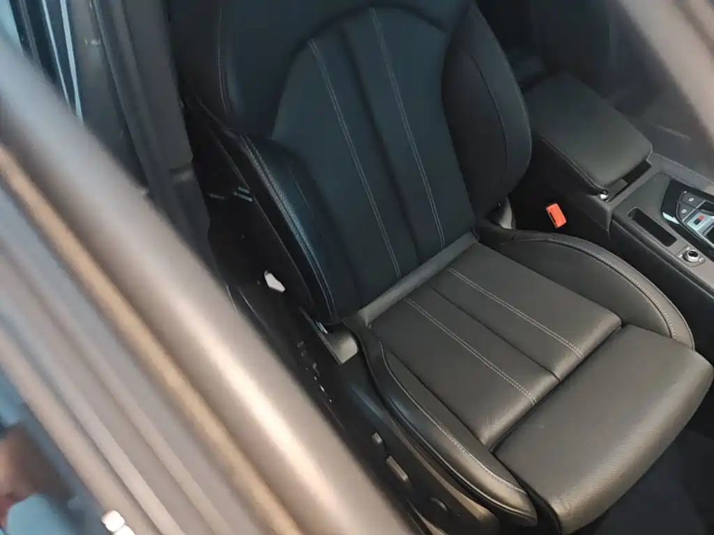 Audi A4L — миниатюра 25