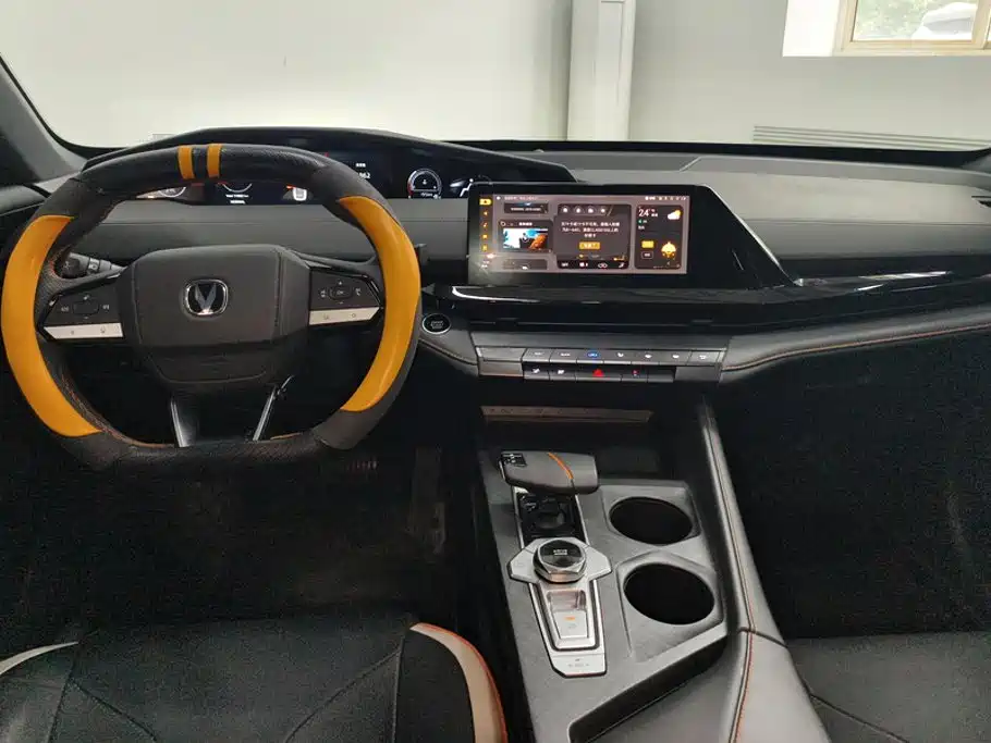 Changan UNI-V — миниатюра 12