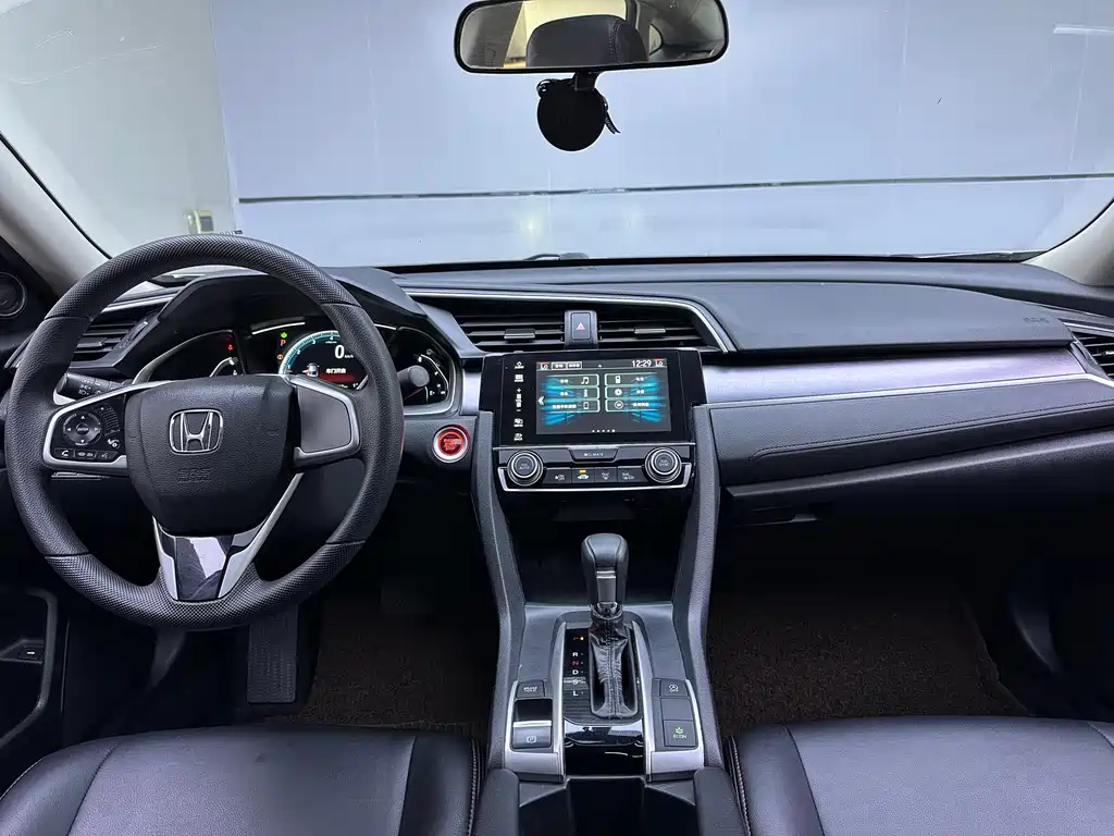 Honda Civic — миниатюра 7