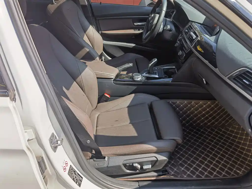 BMW 3 Series — миниатюра 11